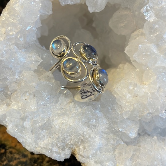 Sterling Silver Genuine Rainbow Moonstone Ring Size 10. Retail 198.00 NWT - Picture 9 of 10